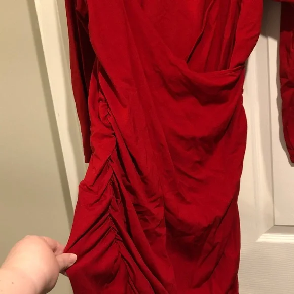 MAKE OFFER! Sassy? You bet! RetroChic by Torrid Elegant Red Women's Wrap Dress - Picture 7 of 8